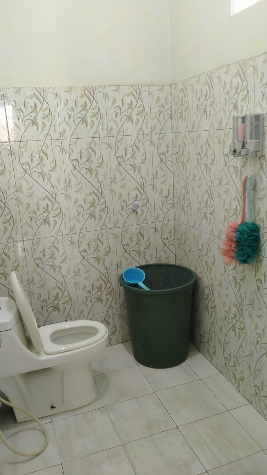 Dijual Rumah 2Lt strategis di wilayah limo Depok