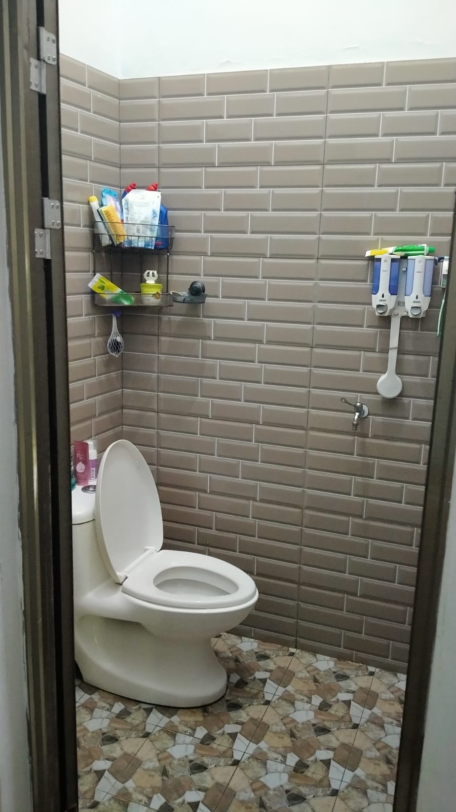 Dijual Rumah 2Lt strategis di wilayah limo Depok