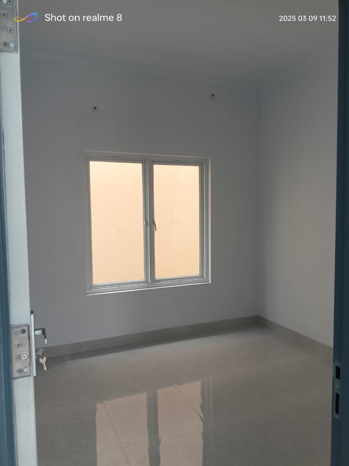 Jual rumah strategis dan bangunan baru di Strategi 7, Joglo