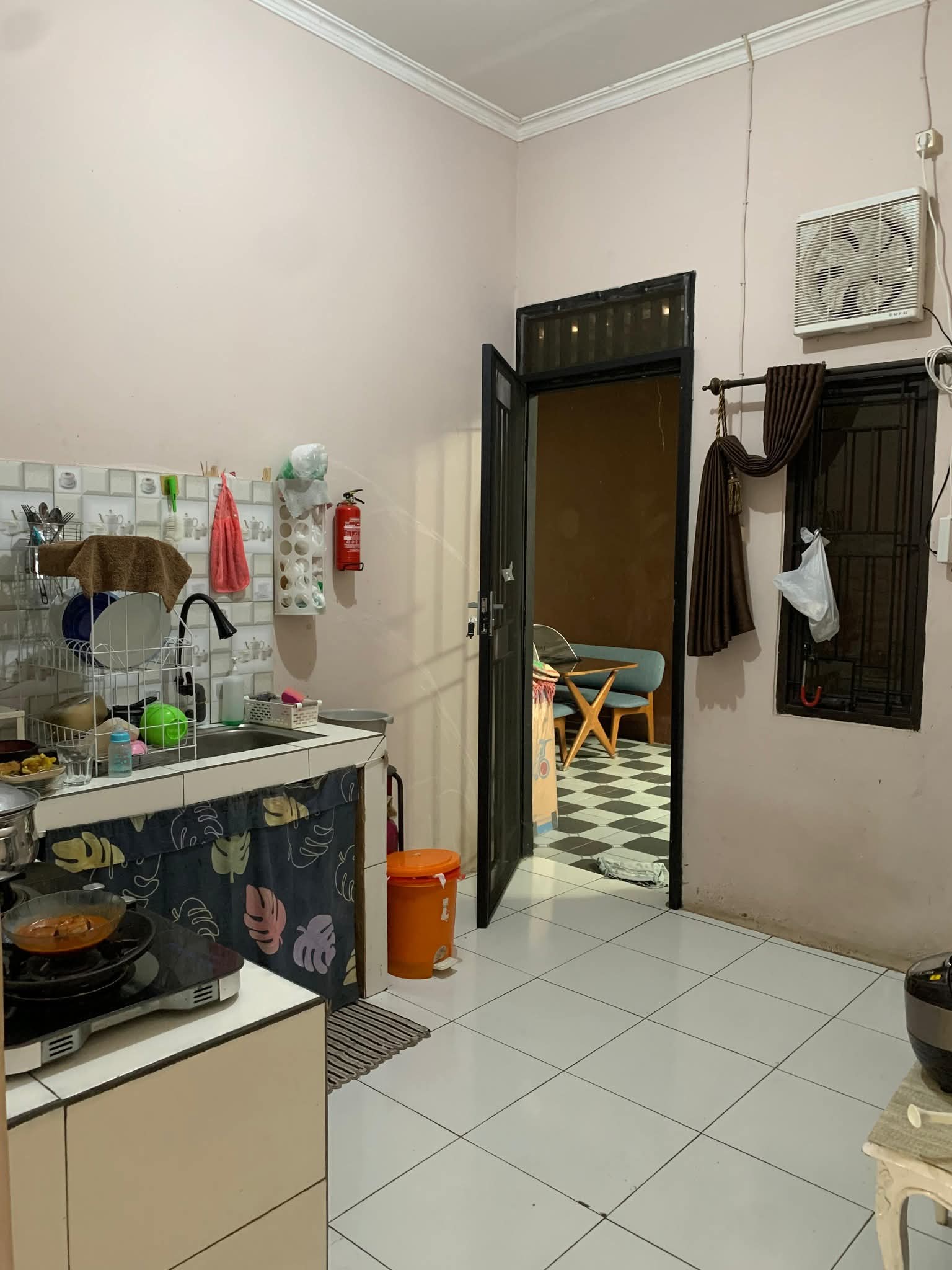 Dijual Rumah Bagus Strategis di Cibinong, Bogor