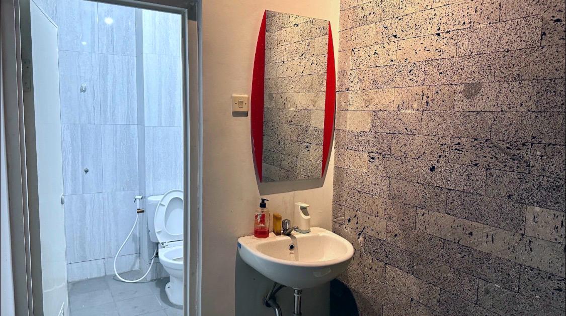 Jual ruko prime semi furnished dan siap huni di Elang Laut PIK