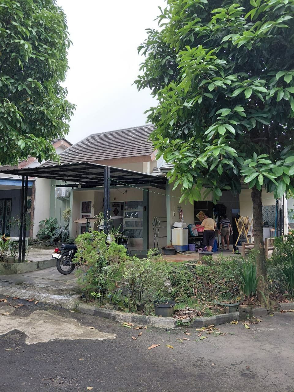 Rumah second Hook Perumahan Cibinong Bogor