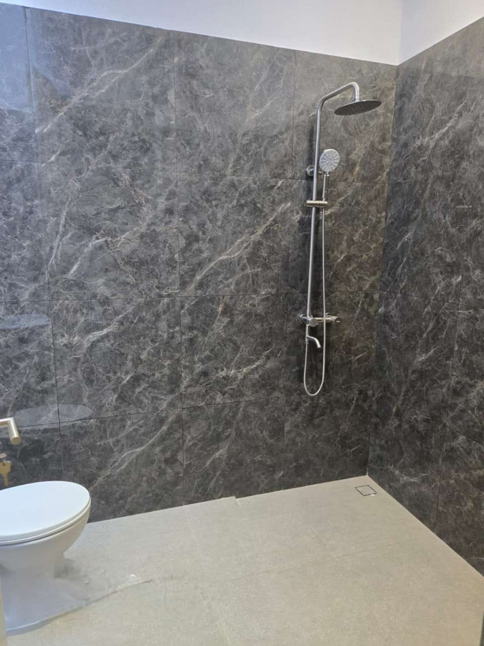 Dijual Rumah Jl.Penyelesaian Tomang,Meruya Utara,Jakarta Barat