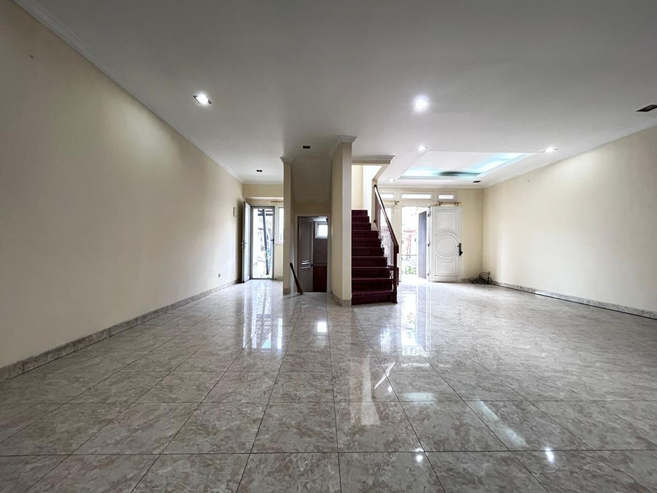 Rumah secondary Kawasan elit Cibubur Raffles Hills