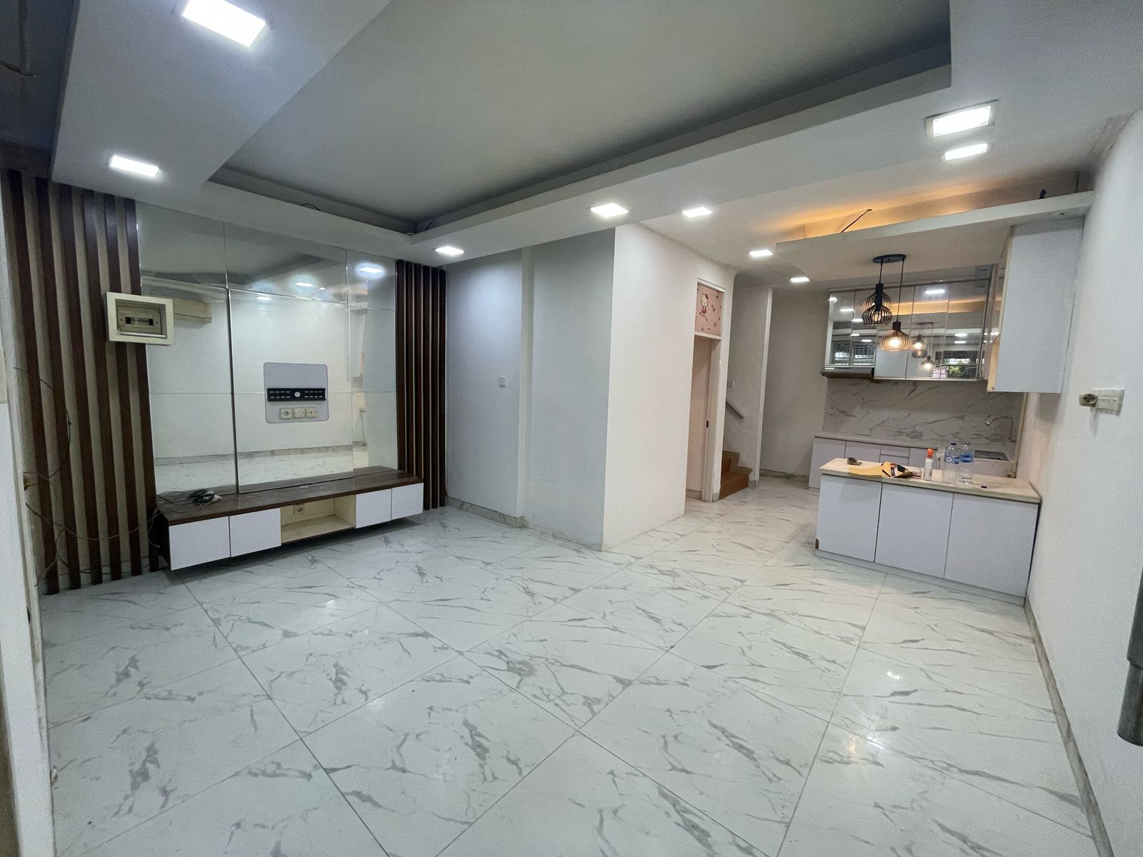 Dijual Rumah di Taman Surya 5 Cengkareng, Jakarta Barat