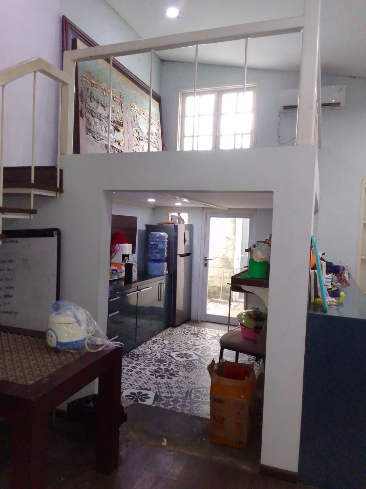 Jual rumah nyaman dan mewah di Manunggal, Meruya Selatan, Jakbar