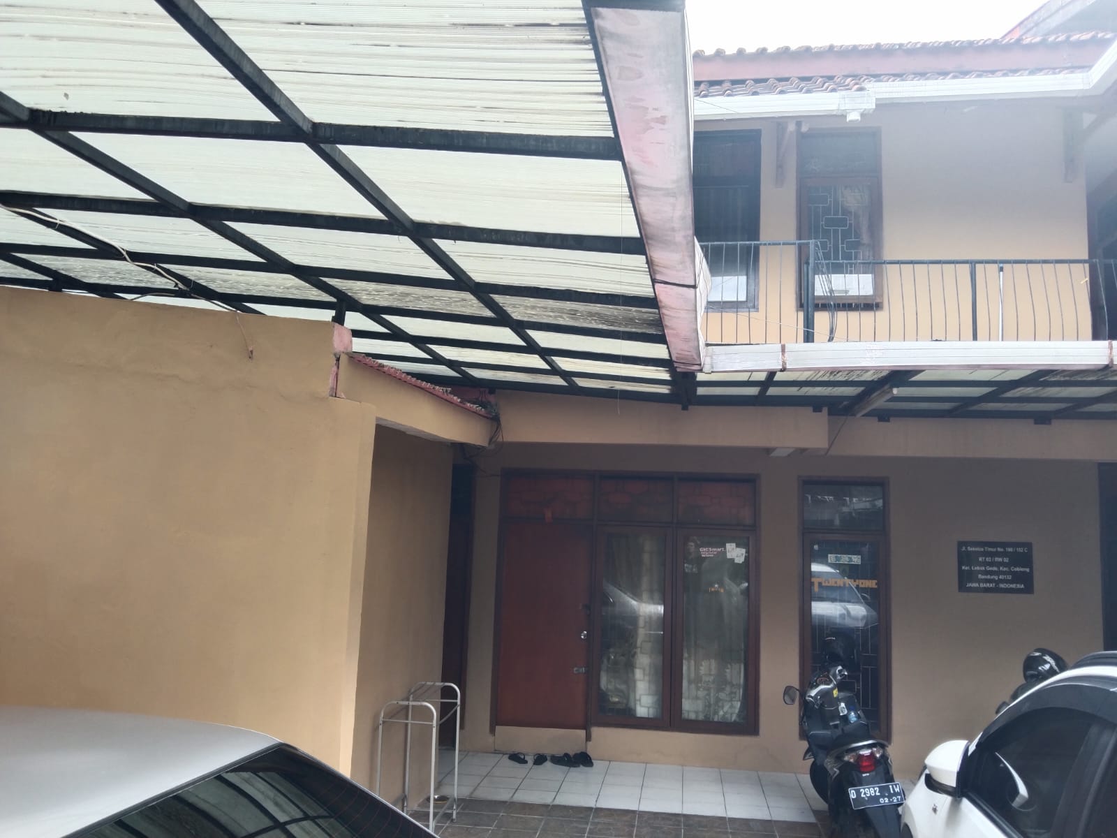 Jual rumah kost selangkah dari ITB di Lebag Gede, Bandung