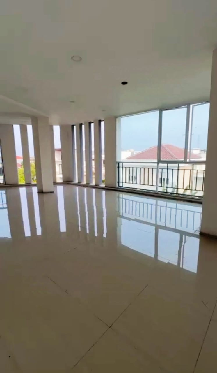 Dijual Rukan Gandeng Elang Laut Jl.Pantai Indah Selatan, JakUt