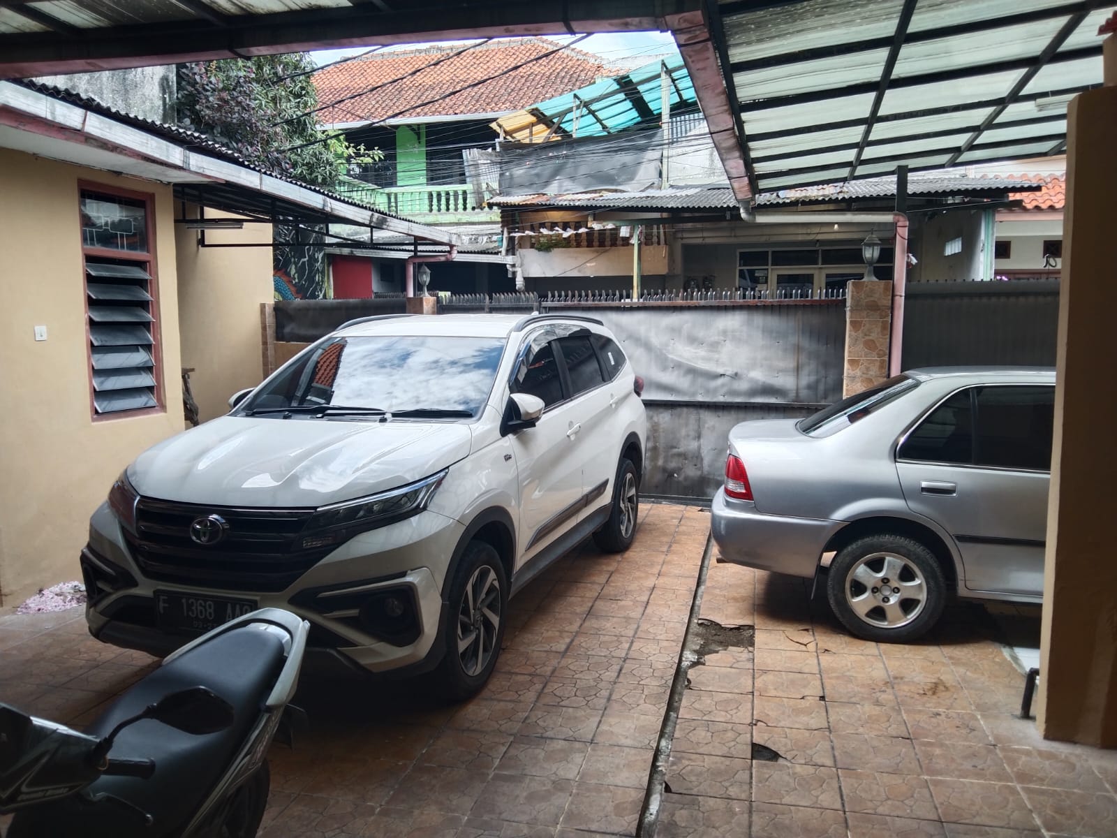 Jual rumah kost selangkah dari ITB di Lebag Gede, Bandung