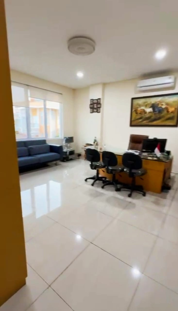 Dijual Rukan Gandeng Elang Laut Jl.Pantai Indah Selatan, JakUt