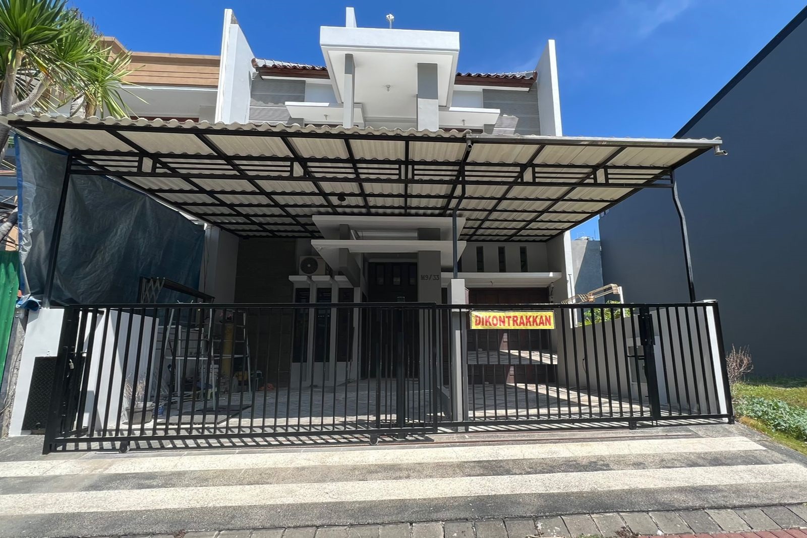 rumah disewakan pakuwon city surabaya