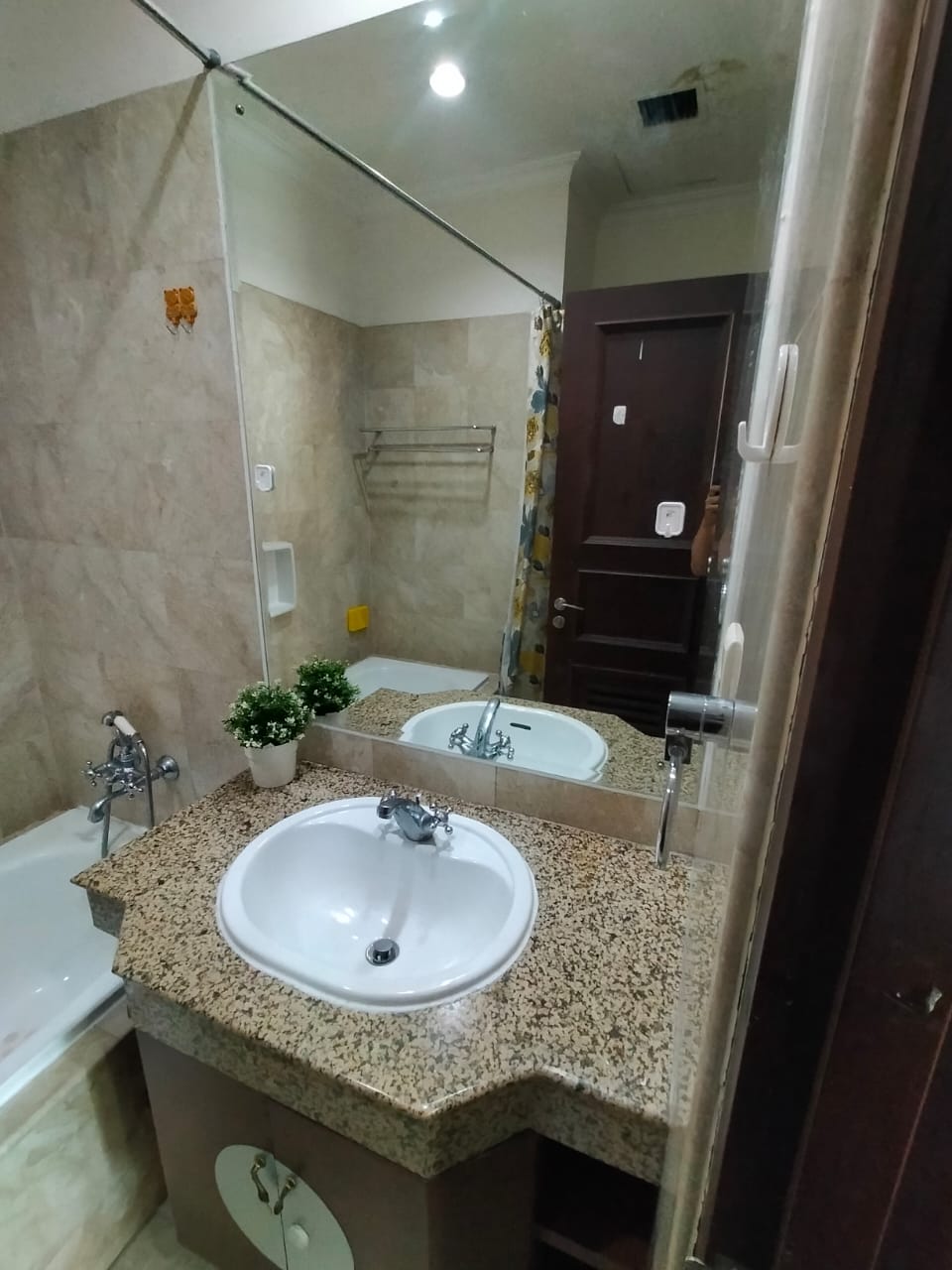 Dijual Cepat Apartemen Bellezza Tower Versailles