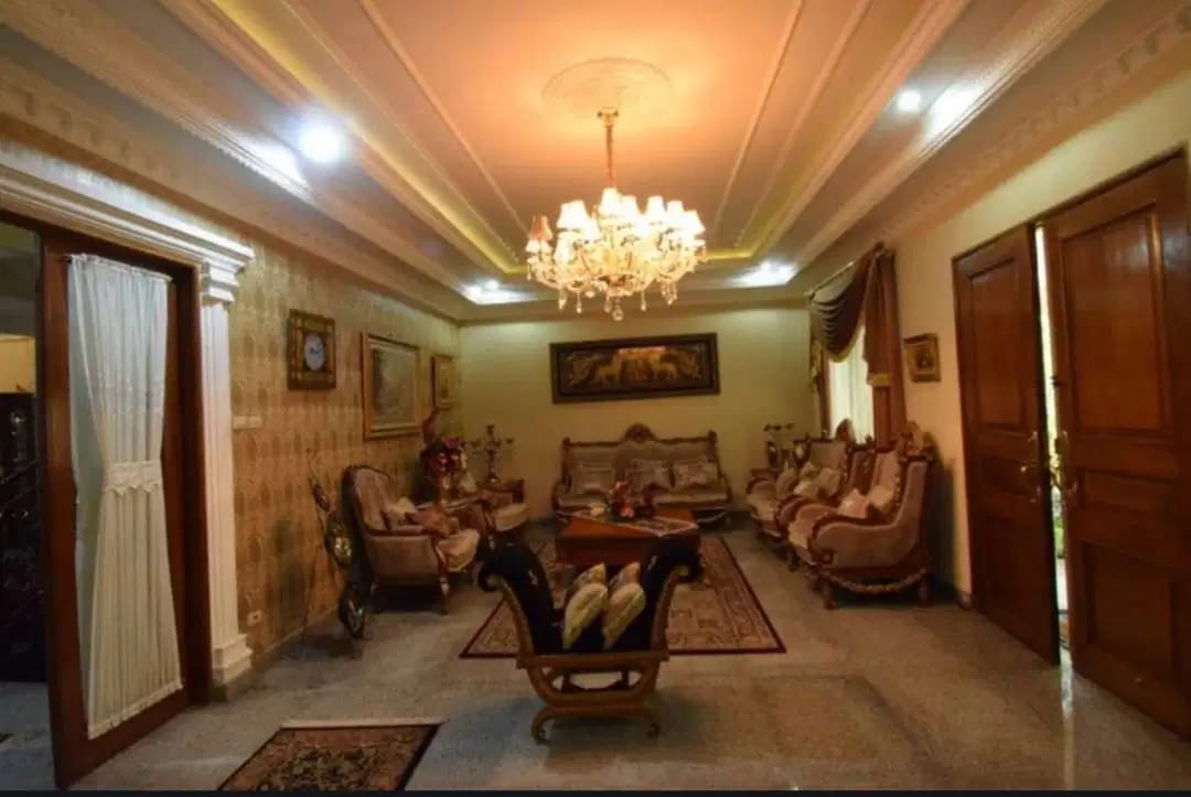 Jual dibawah Njop rumah mewah luas di area Perdatam, Pancoran