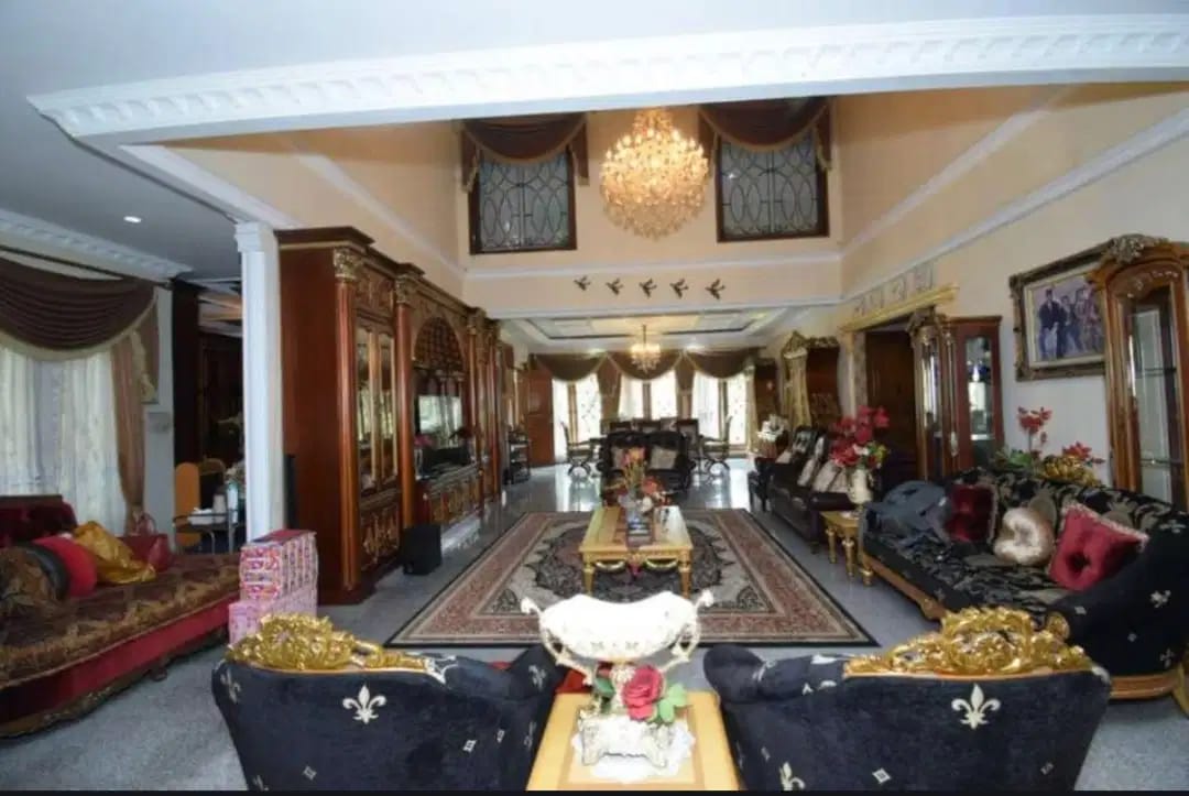 Jual dibawah Njop rumah mewah luas di area Perdatam, Pancoran