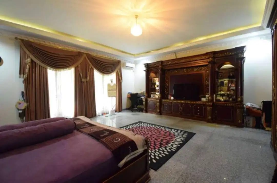 Jual dibawah Njop rumah mewah luas di area Perdatam, Pancoran