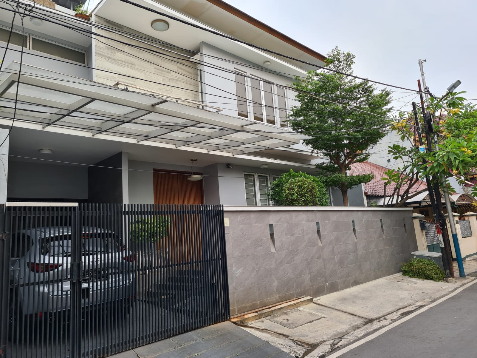 Jual rumah modern dan tenang di Cempaka Putih Tengah 33,Cemputih