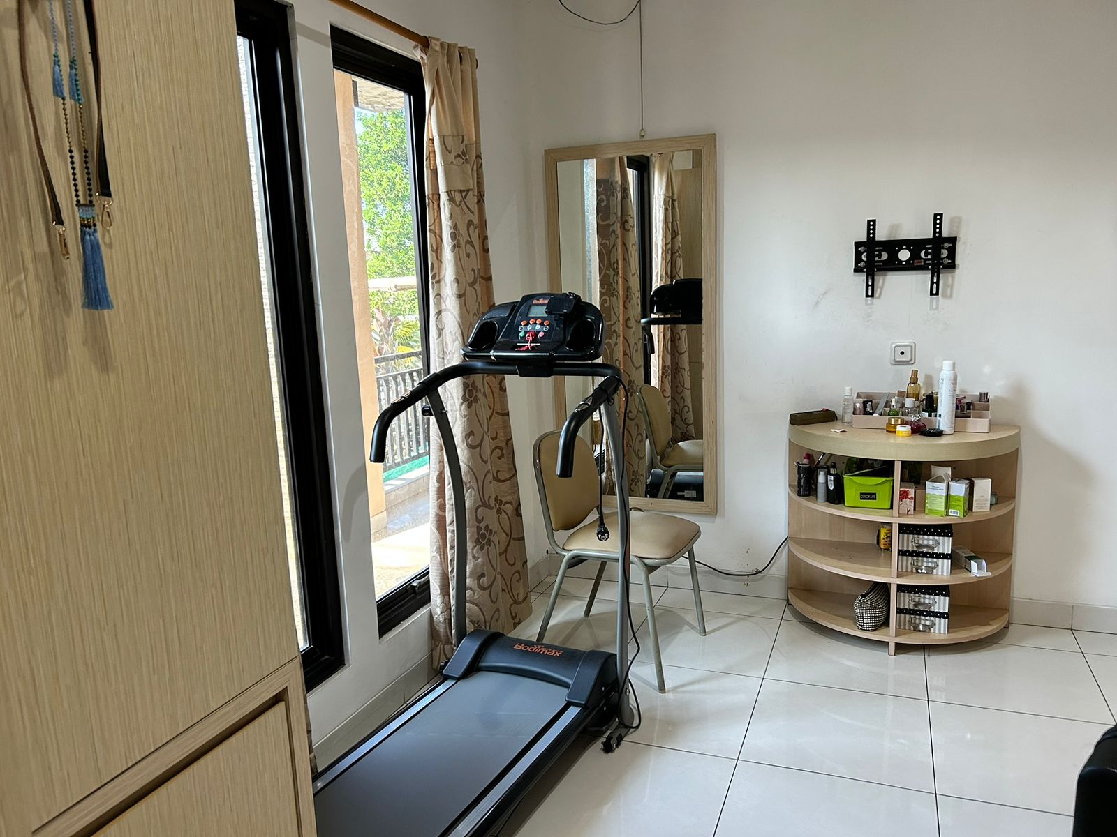 Dijual Rumah di Graha Raya Bintaro Cluster Fedora, Serpong Utara