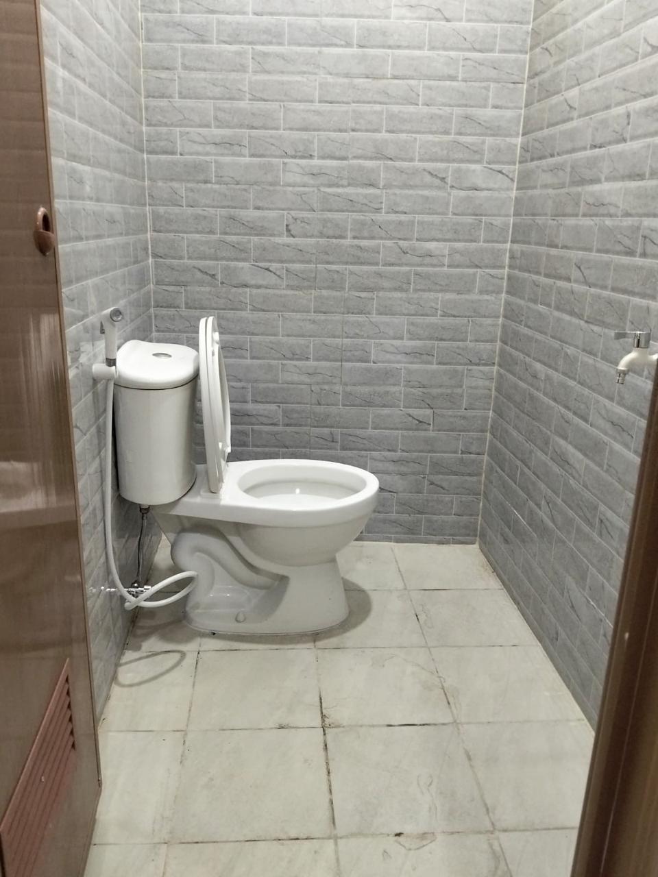 Jual/Sewa ruko bangunan baru dan siap pakai di Raya Keadilan