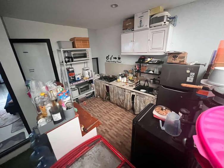 Rumah 2 lantai nyaman terawat di Komplek Bumi Adipura Gedebage