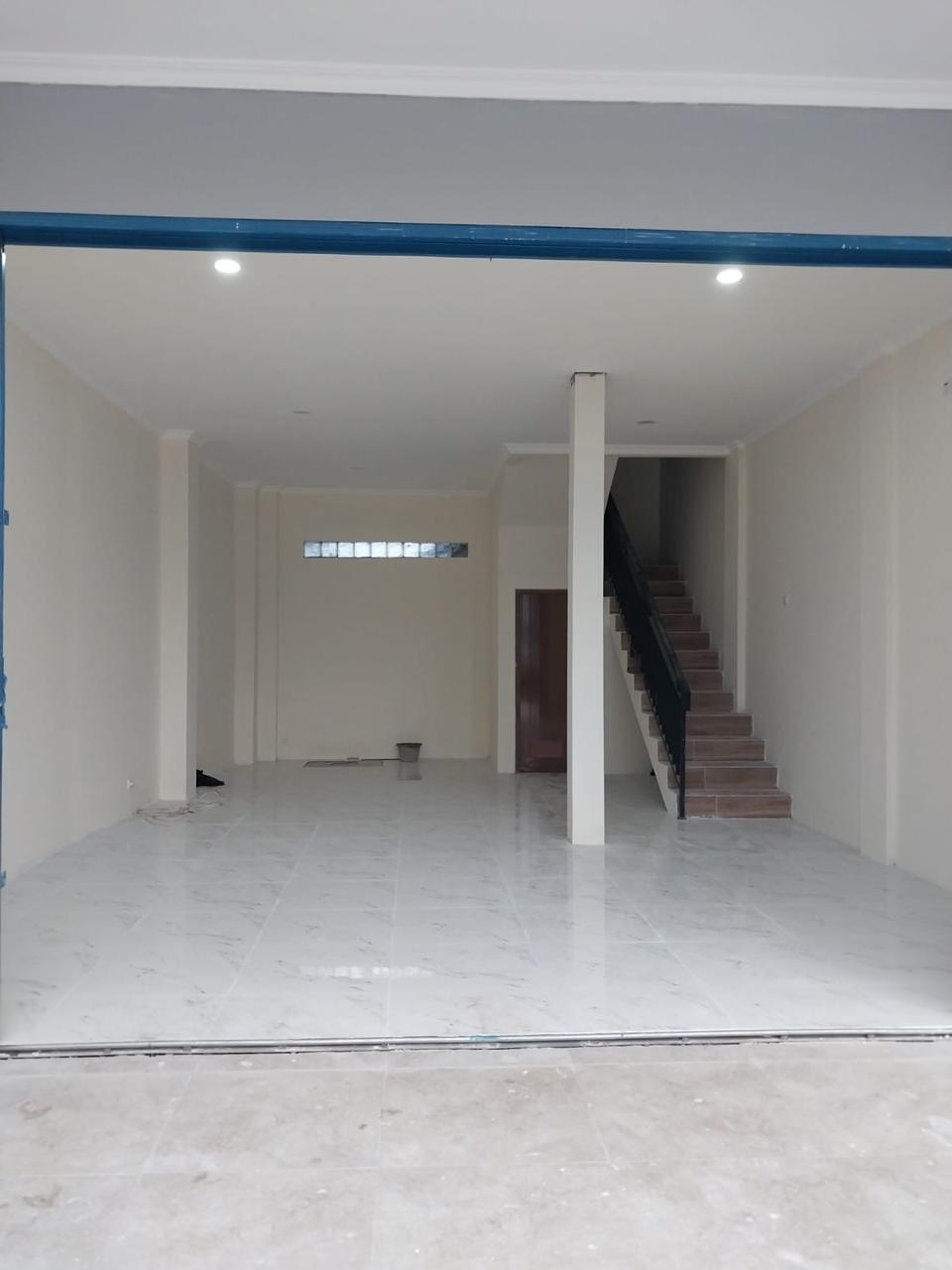 Jual/Sewa ruko bangunan baru dan siap pakai di Raya Keadilan