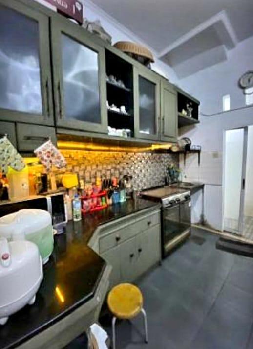 Jual rumah nyaman strategis dan elegan di Pringondani, Cimanggis