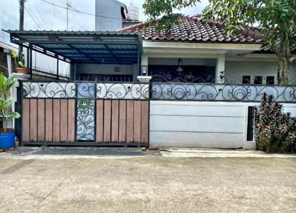 Jual rumah nyaman strategis dan elegan di Pringondani, Cimanggis