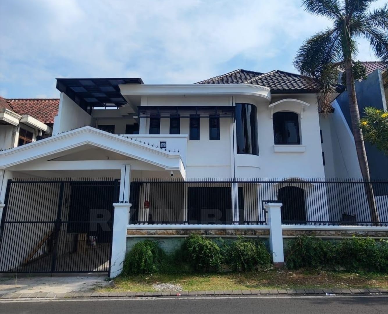 🏡 DISEWAKAN! Rumah Minimalis Premium di Citraland Surabaya