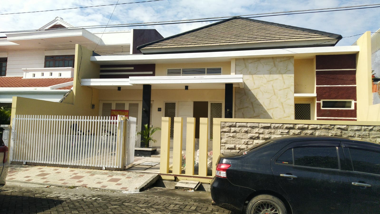 rumah disewakan manyar tirto asri surabaya