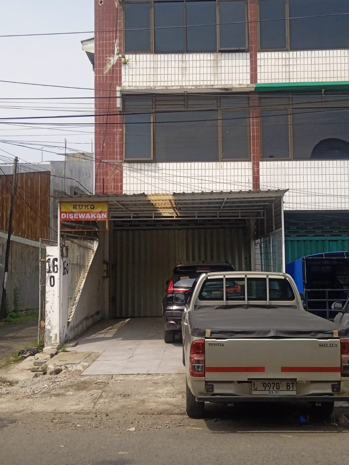 ruko disewakan jalan raden saleh surabaya