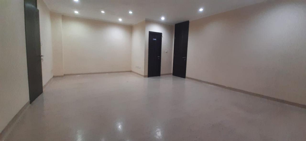 Jual ruko lokasi prime dan strategis di Wolter Mongsidi 77