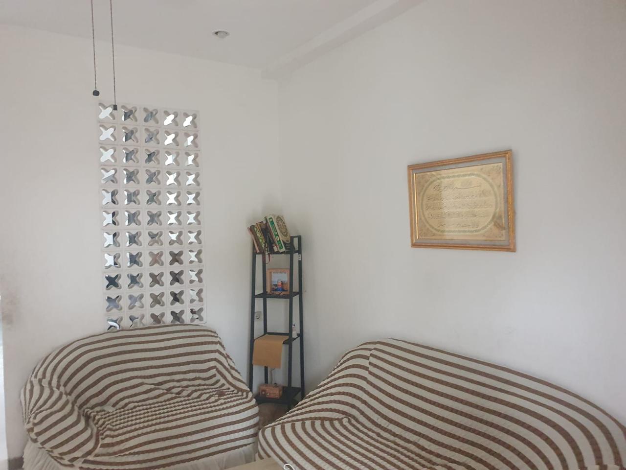 Jual rumah strategis dan siap huni di Kebon Sirih Barat I, Jakpu