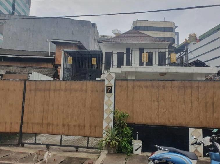 Jual rumah strategis dan siap huni di Kebon Sirih Barat I, Jakpu