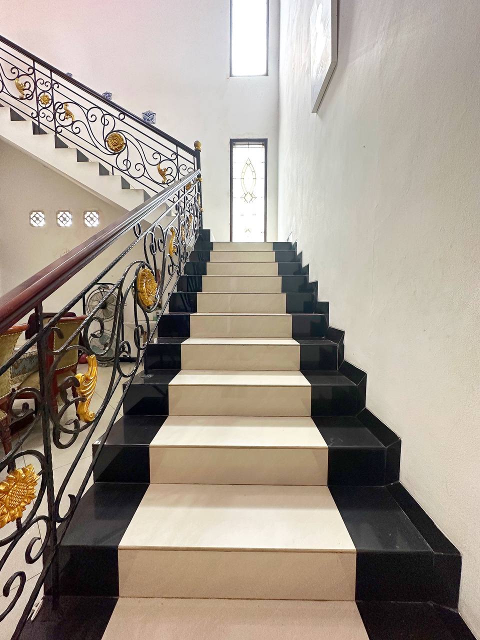 Rumah klasik elegan di Cipinang Cempedak Jakarta Timur