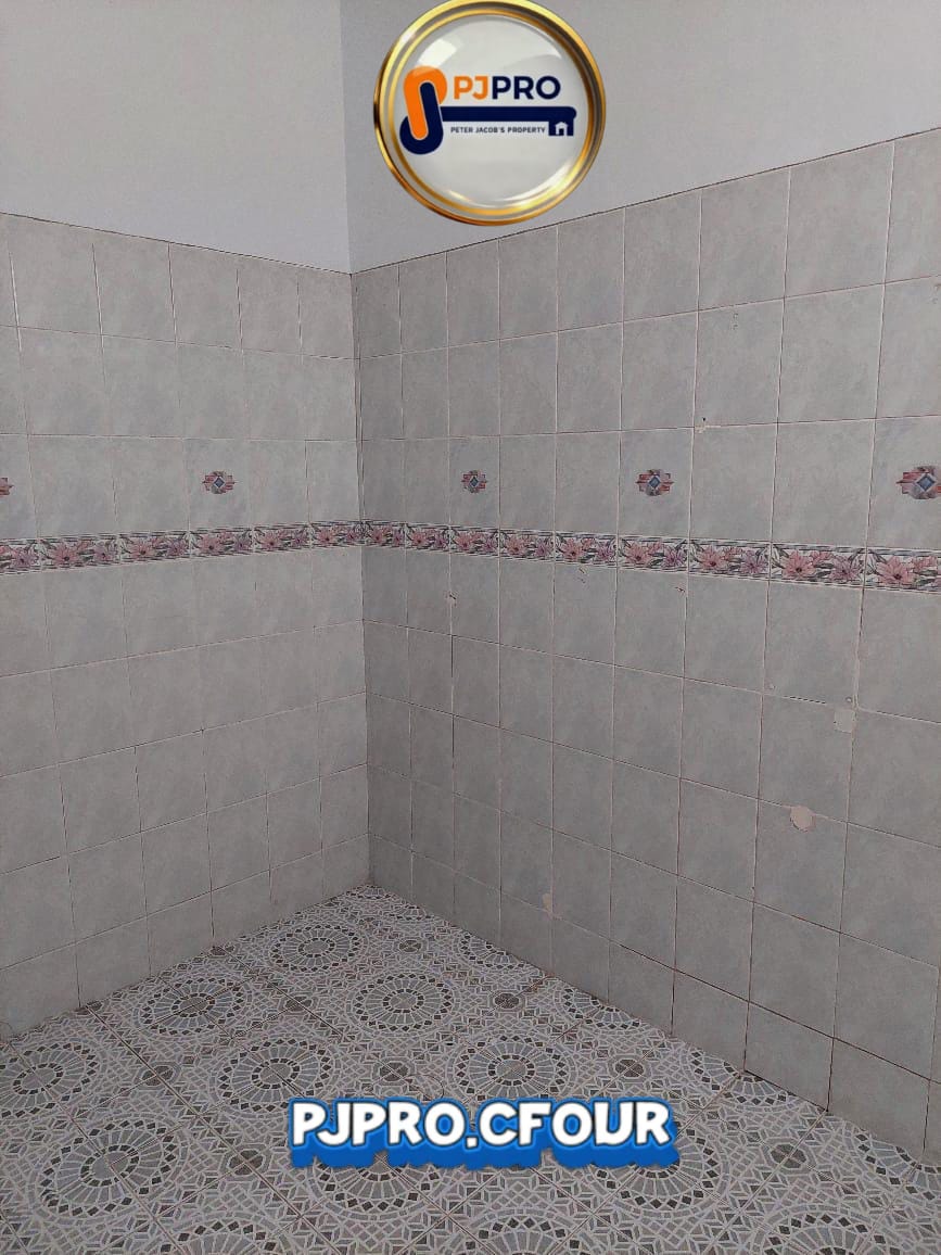 Dijual Rumah dengan Area Bebas Banjir di Taman Harapan Baru