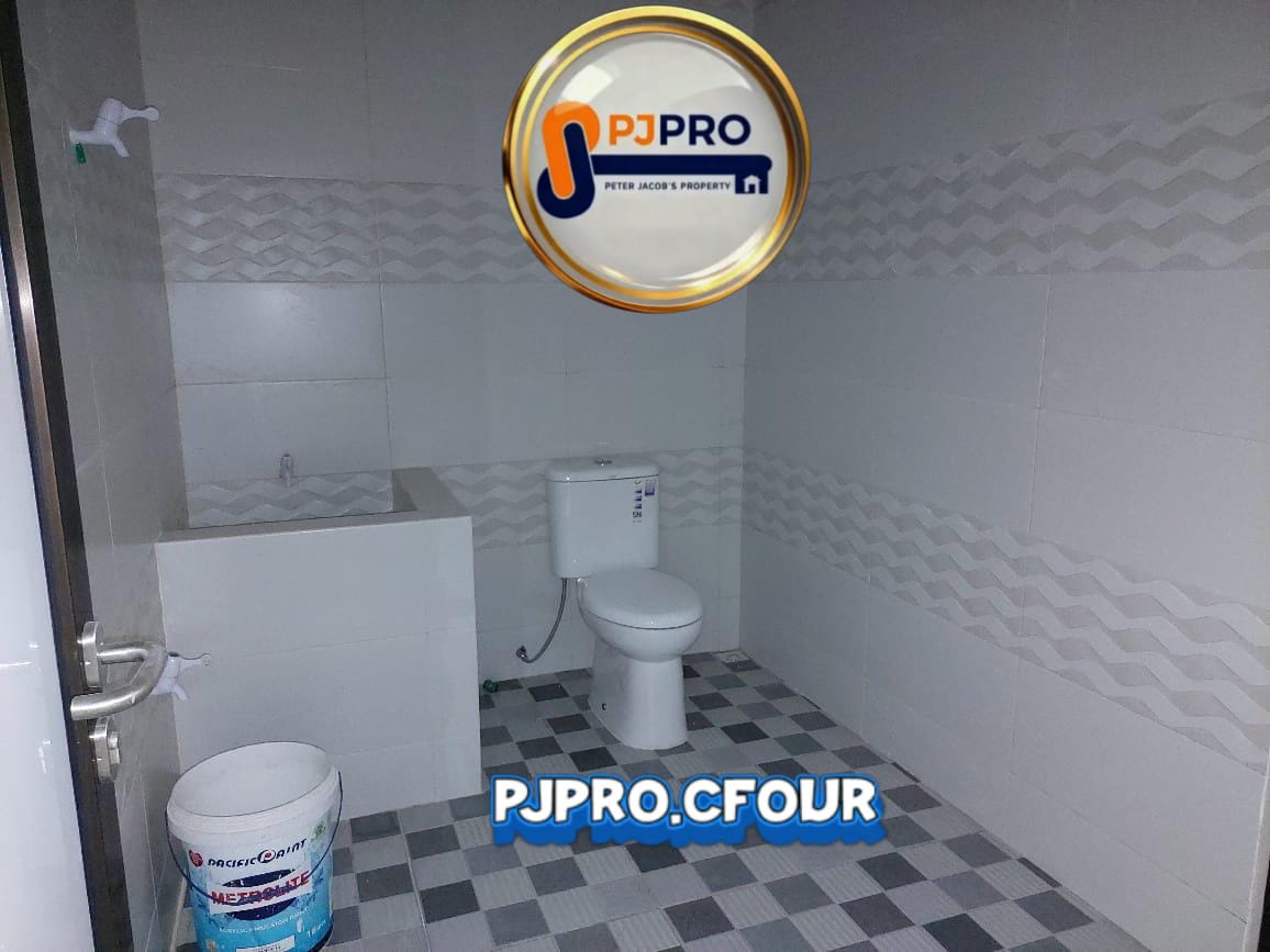 Dijual Rumah dengan Area Bebas Banjir di Taman Harapan Baru