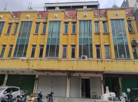 Dijual Ruko Gandeng di Jl.Bandengan Selatan, Jakarta Utara