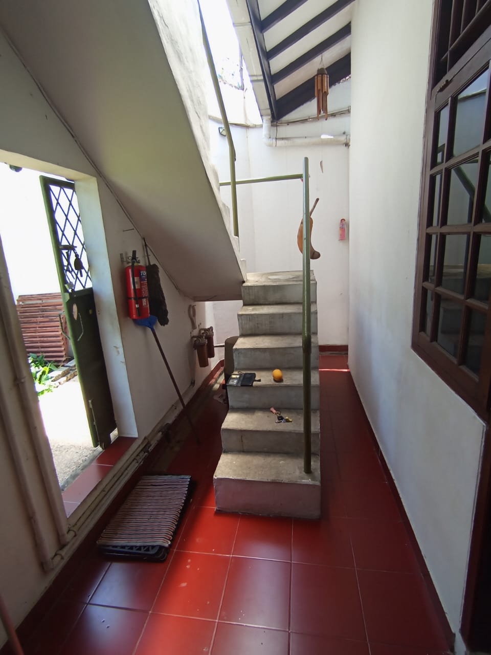 Rumah dan Tanah 327 m2 Secondary sekitar Tanah Baru Depok