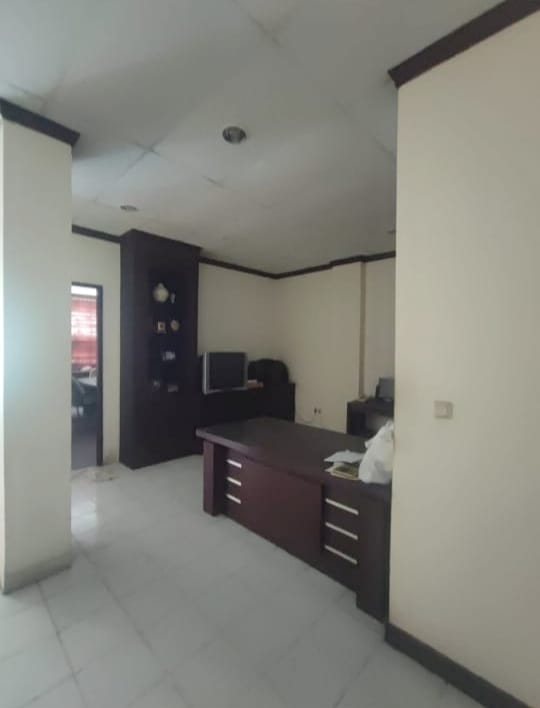 Dijual Ruko Gandeng di Jl.Bandengan Selatan, Jakarta Utara