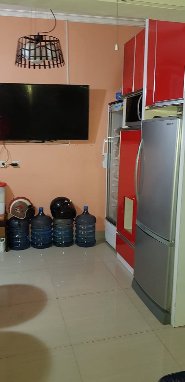 Rumah 2 lantai Huk Second dalam perumahan di Tipar Depok