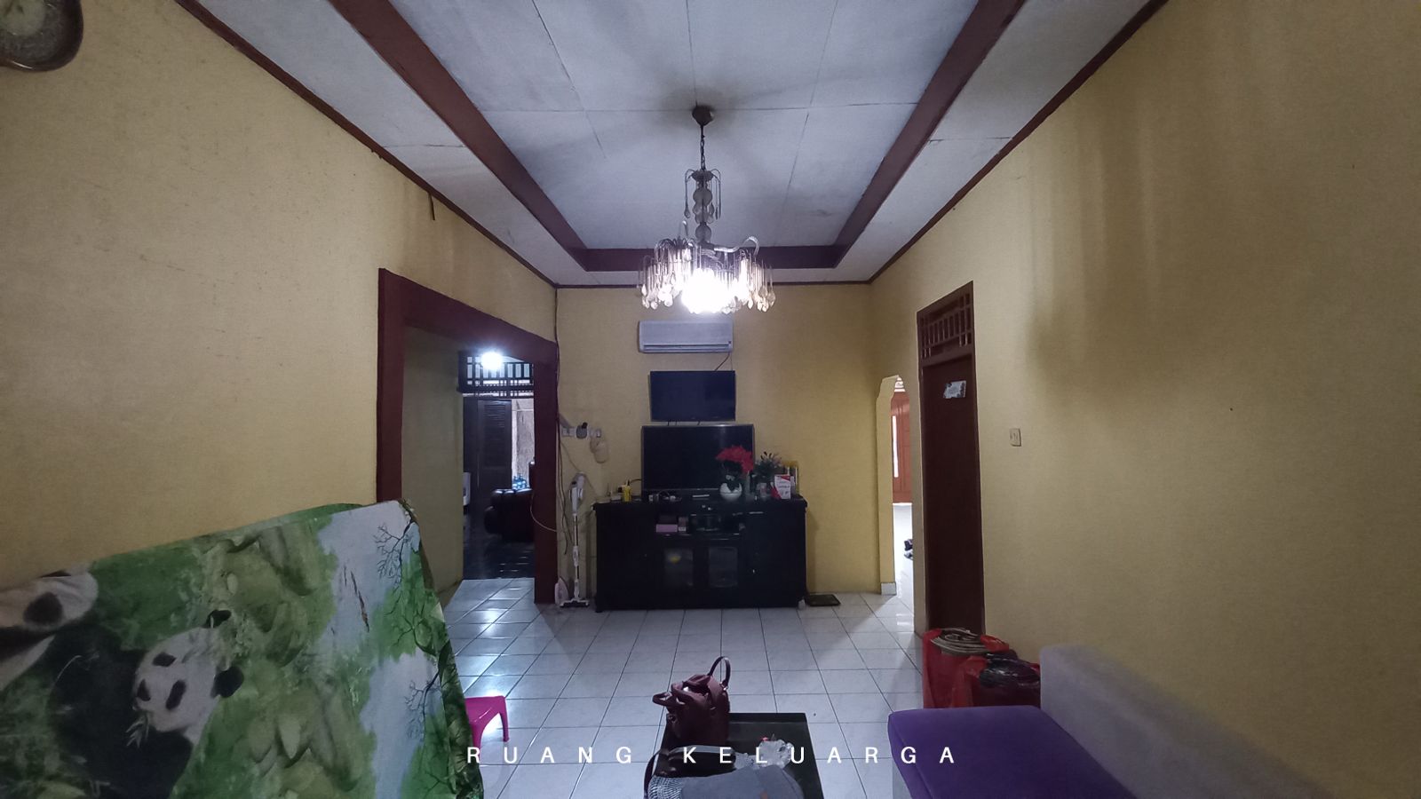 Rumah besar dan Tanah 542 m2 Jual Murah Pinggir Jalan Utama