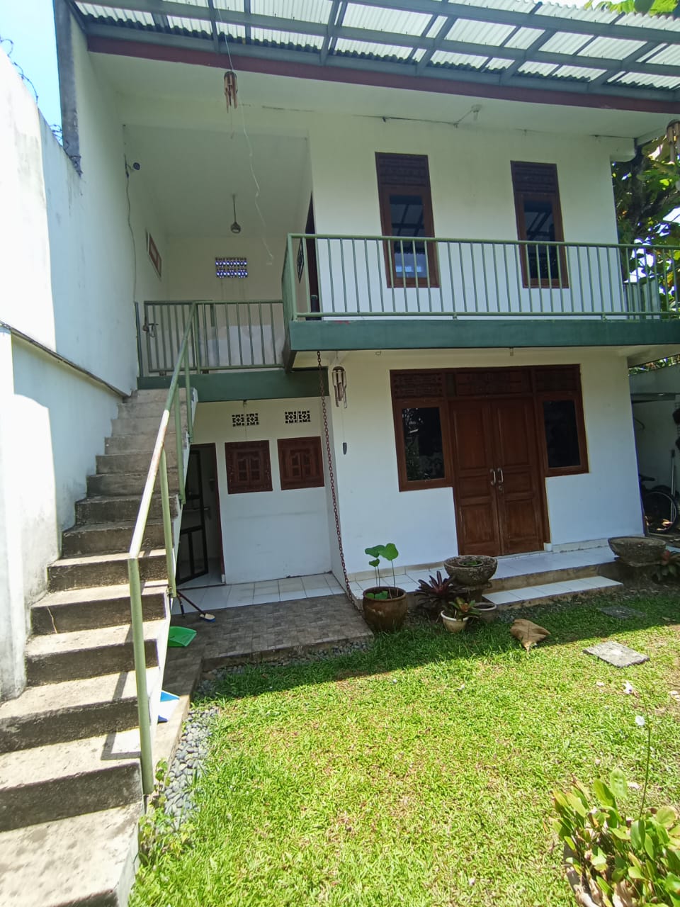 Rumah dan Tanah 327 m2 Secondary sekitar Tanah Baru Depok