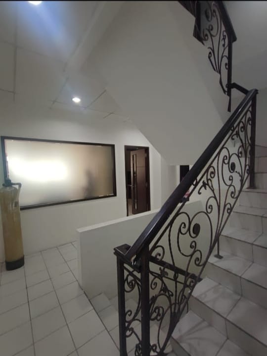 Dijual Ruko Gandeng di Jl.Bandengan Selatan, Jakarta Utara