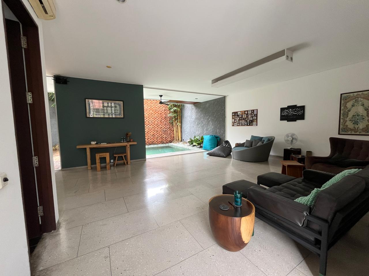 Jual rumah nyaman dan mewah di Pertanian Raya DPRD, Lebak Bulus