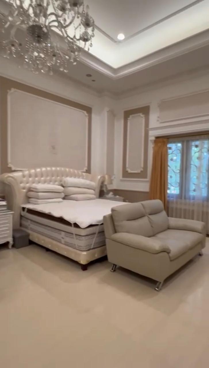 Jual rumah mewah dan strategis di Metro Indah 3, Papanggo, JakUt