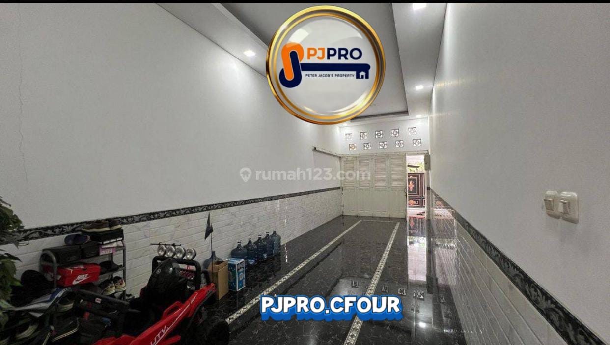 Dijual Rumah Mewah Private Kolam Renang di Duren Sawit