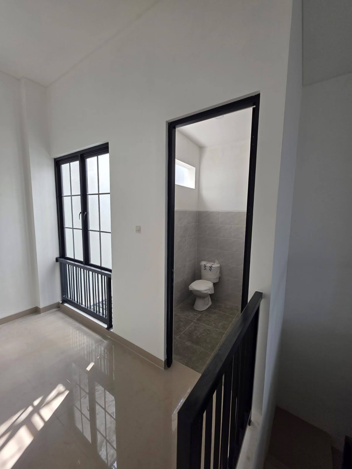 DISEWAKAN RUKO DARMO BARU BARAT, Surabaya 2 jejer, ruko 3 lt