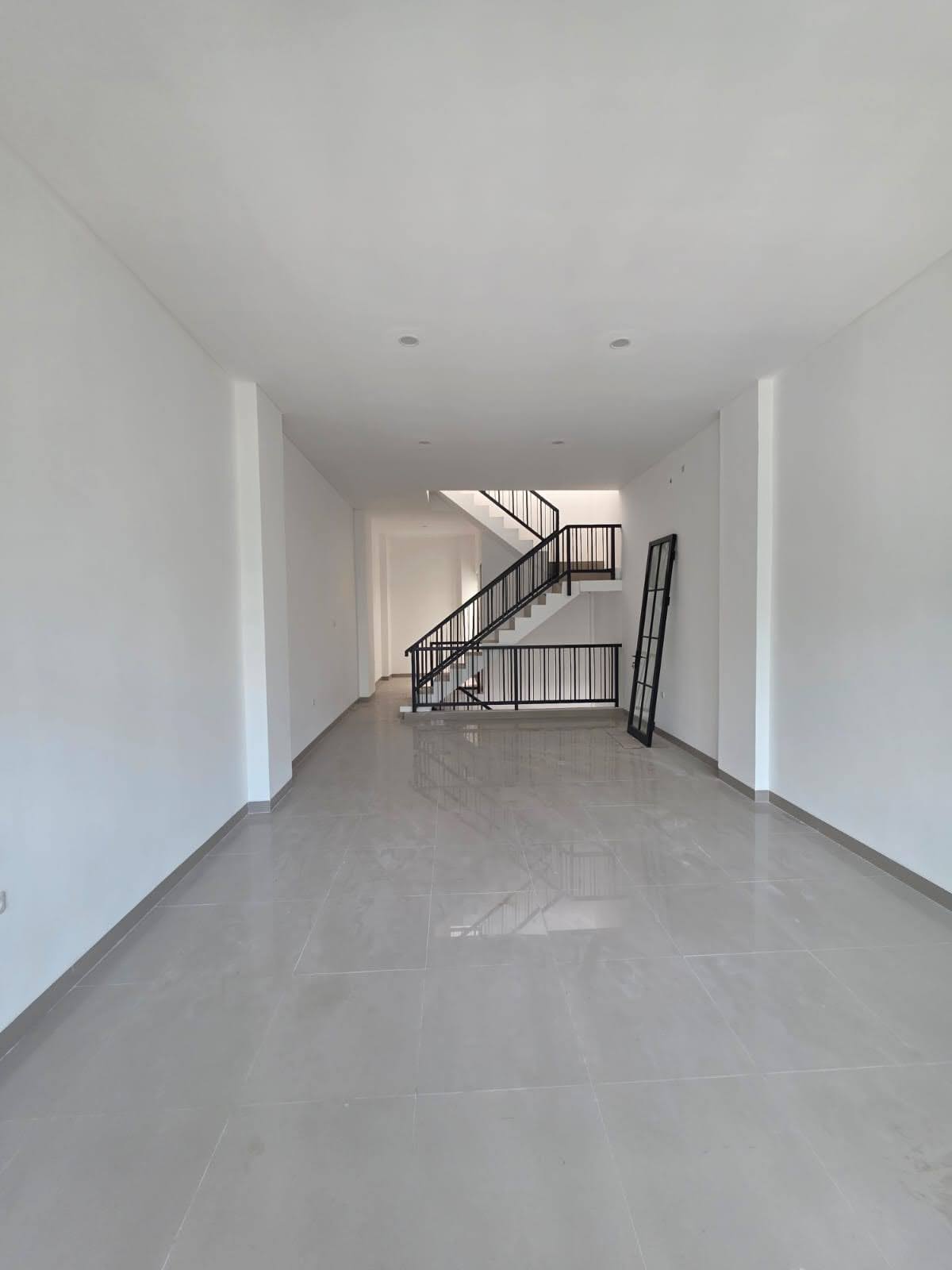 DISEWAKAN RUKO DARMO BARU BARAT, Surabaya 2 jejer, ruko 3 lt