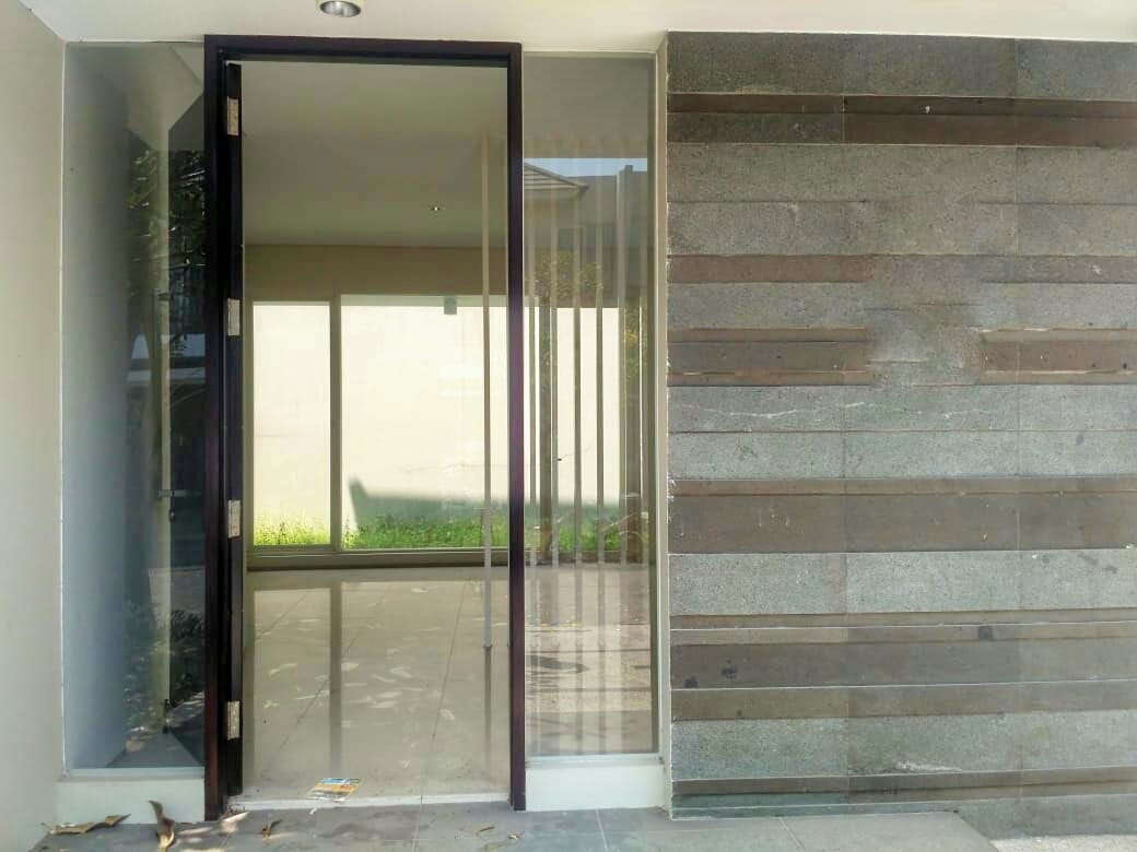 Sewa Rumah 2 lantai PELICAN HILL CITRALAND Utara