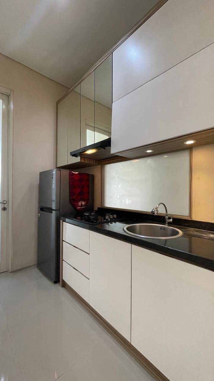 Disewakan Rumah Pelican Hill Citraland Surabaya furnish,