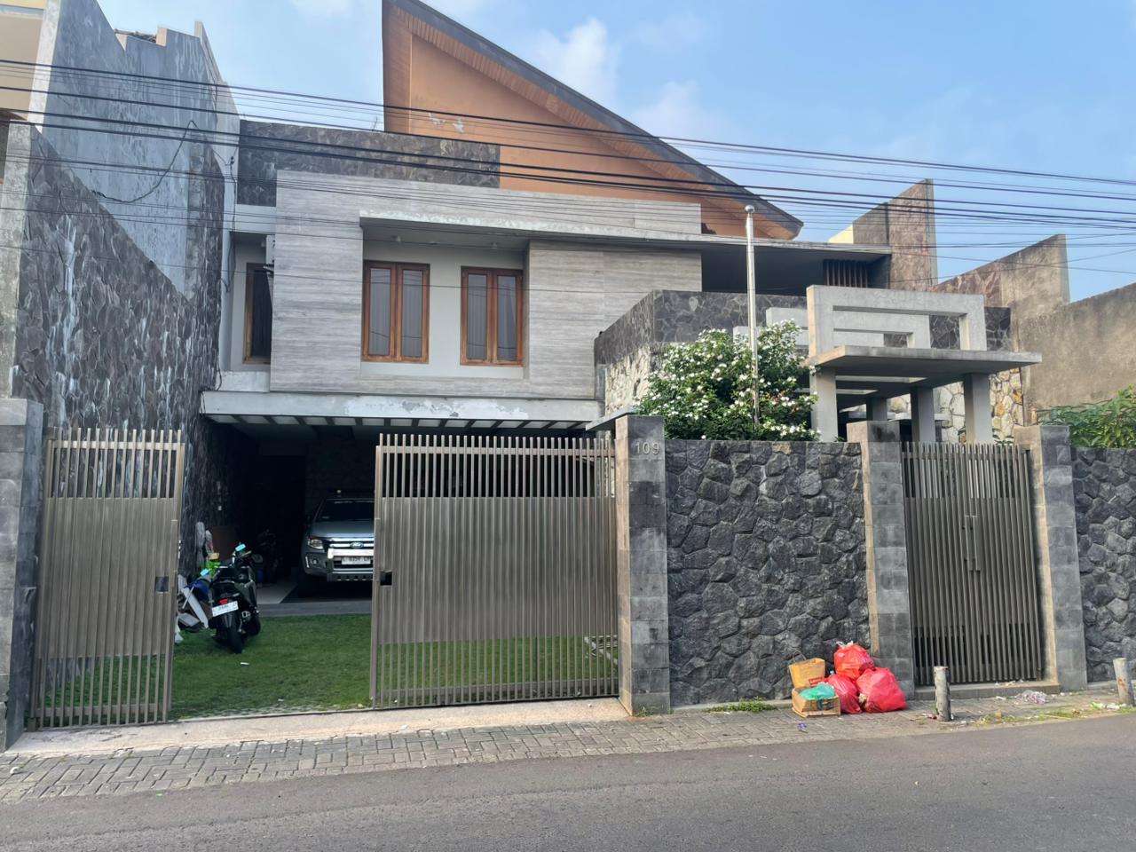 rumah dijual karah surabaya